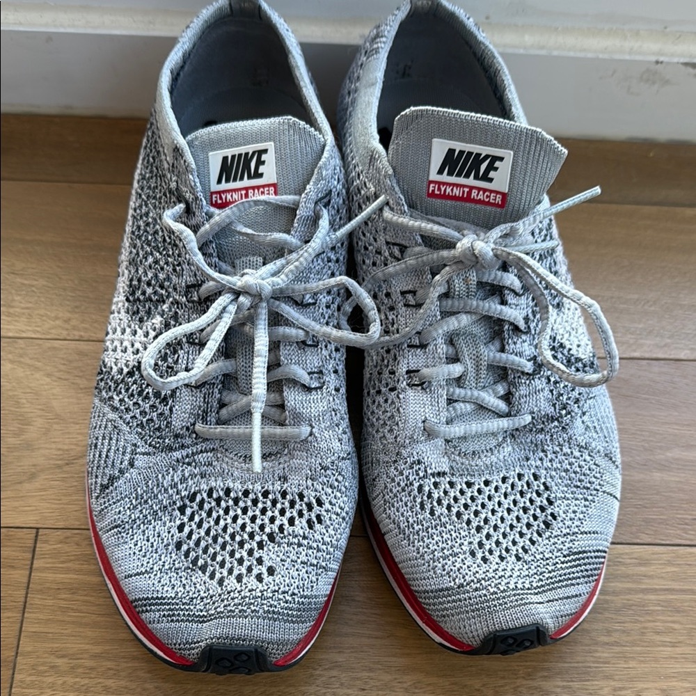 Nike Flyknit Racer shoes - Gray/red